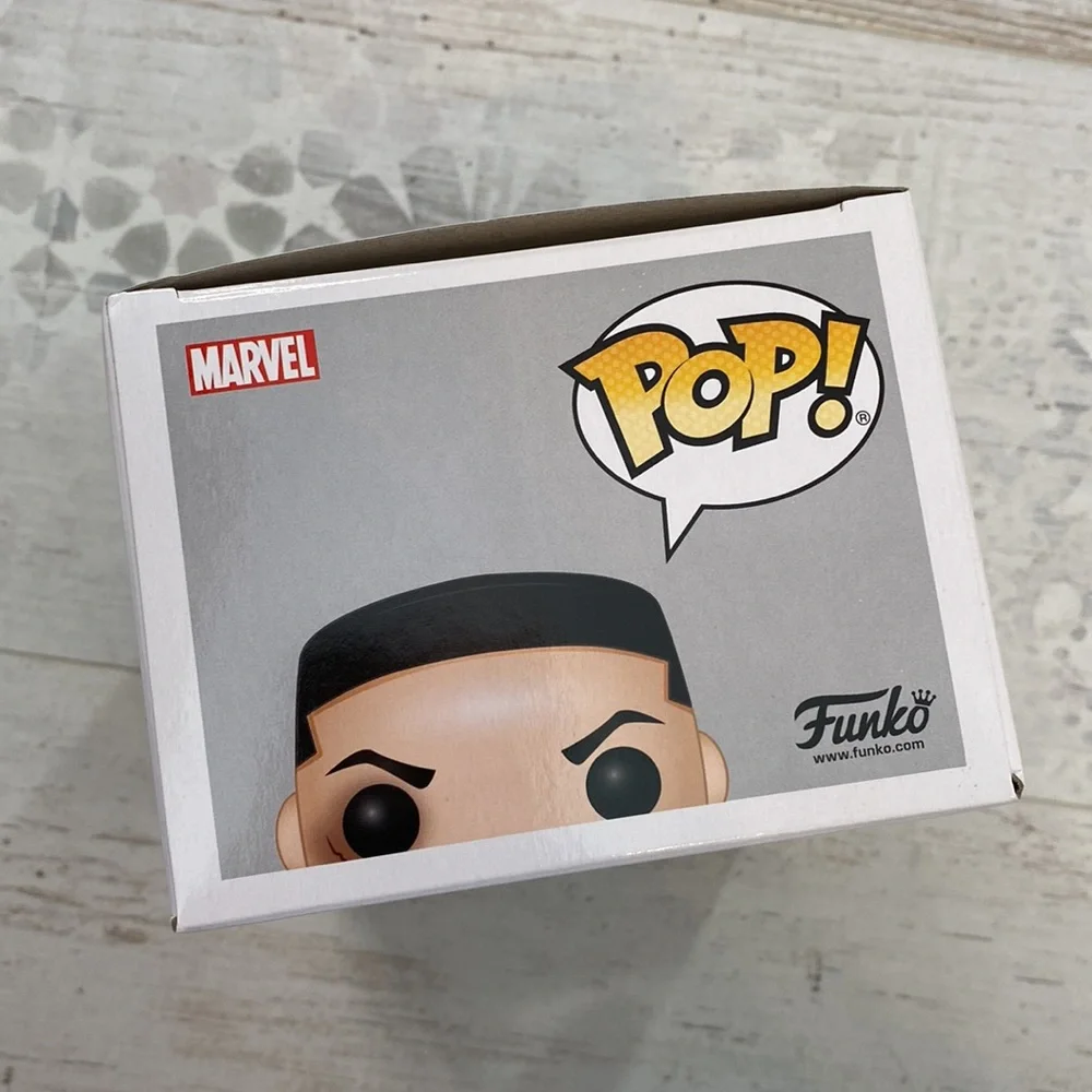 Funko Pop Punisher Chase #216 Marvel Daredevil Bobble Head - Picture 8 of 10